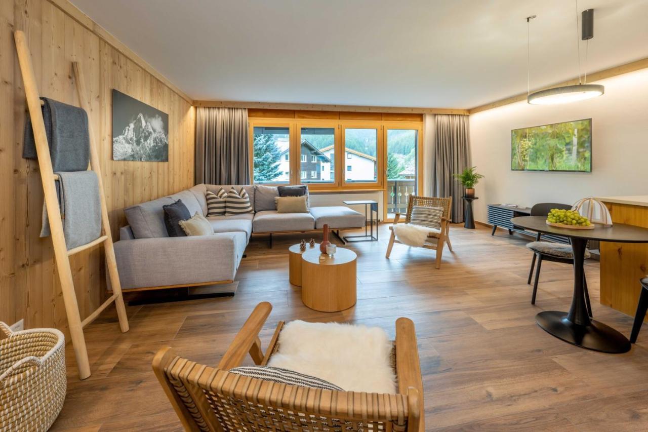 Anita Apartment Zermatt Bagian luar foto