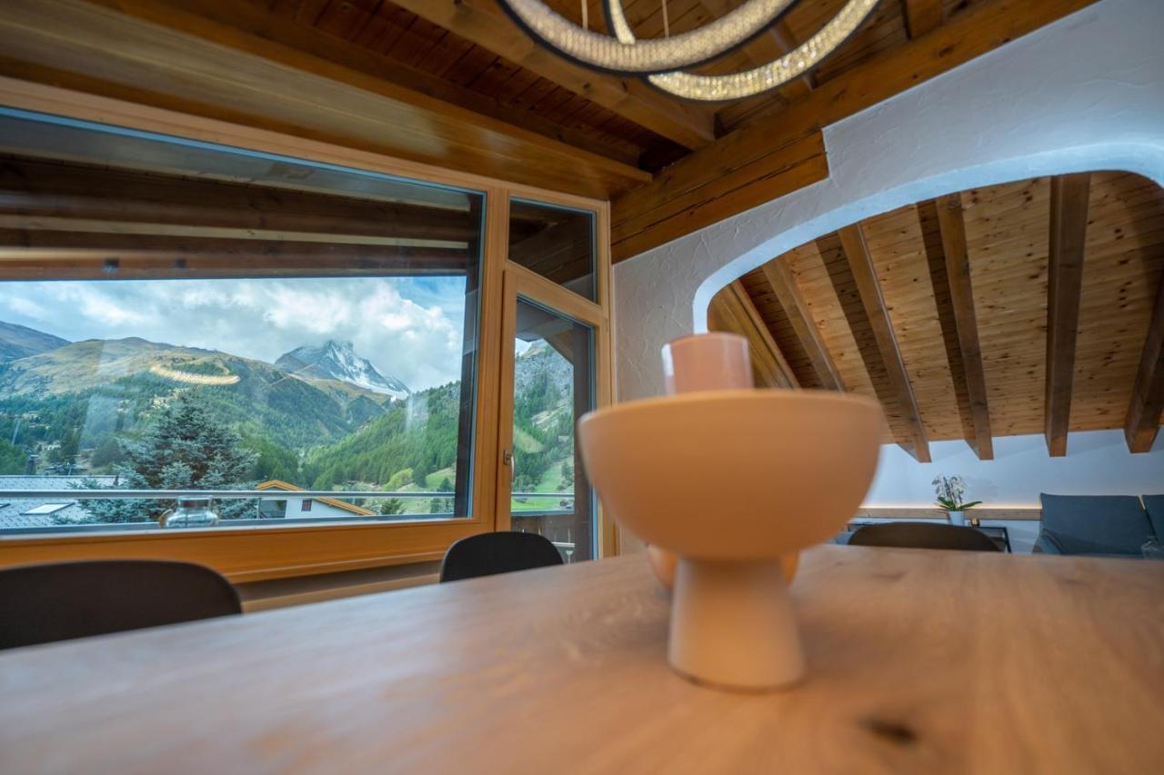 Anita Apartment Zermatt Bagian luar foto