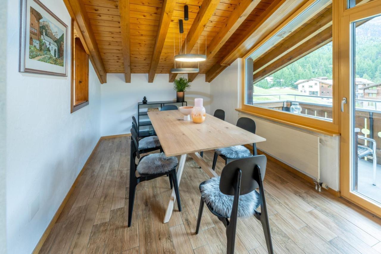 Anita Apartment Zermatt Bagian luar foto