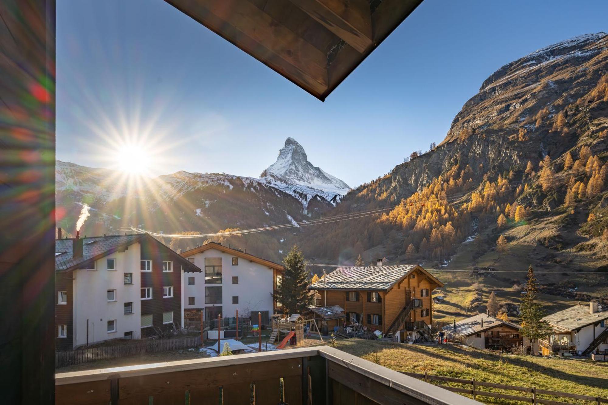 Anita Apartment Zermatt Bagian luar foto